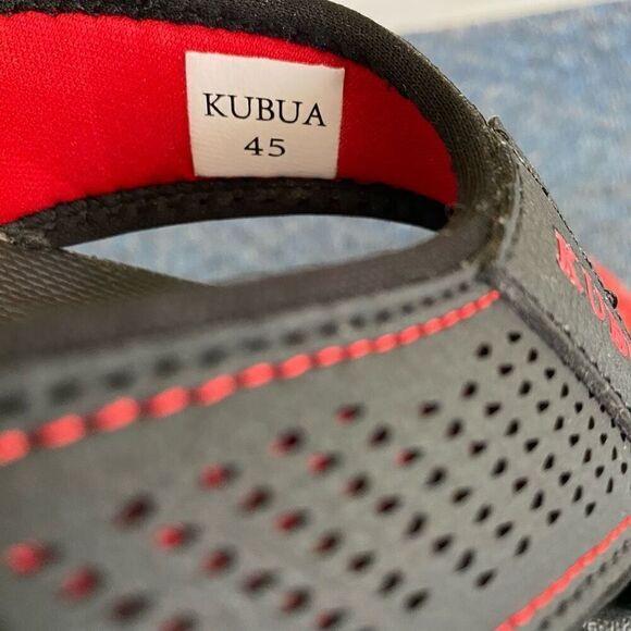 Kubua men size 11 waterproof comfort footbed slipon sandals w/arch support
